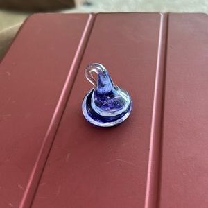 Glass candy kiss